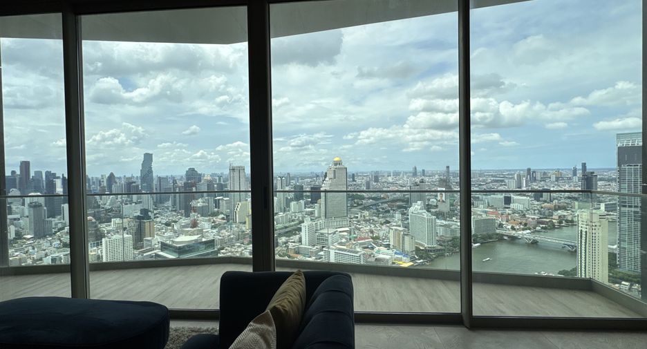 For sale 3 bedrooms condo in Khlong San, Bangkok