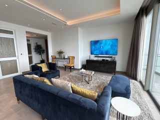 For sale 3 bedrooms condo in Khlong San, Bangkok