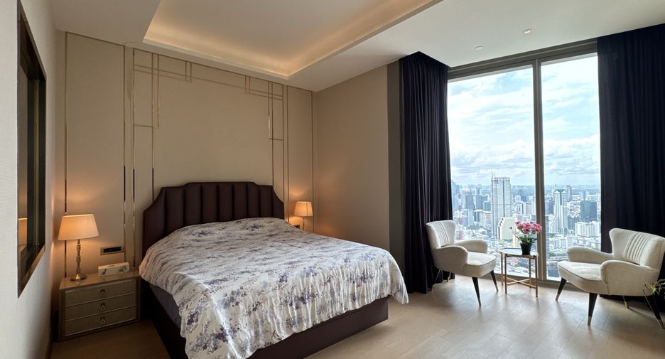 For sale 3 bedrooms condo in Khlong San, Bangkok