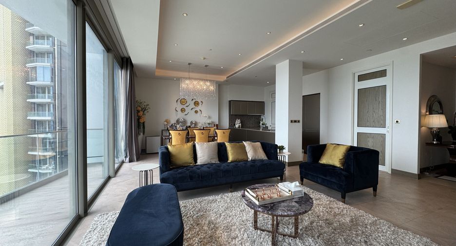 For sale 3 bedrooms condo in Khlong San, Bangkok