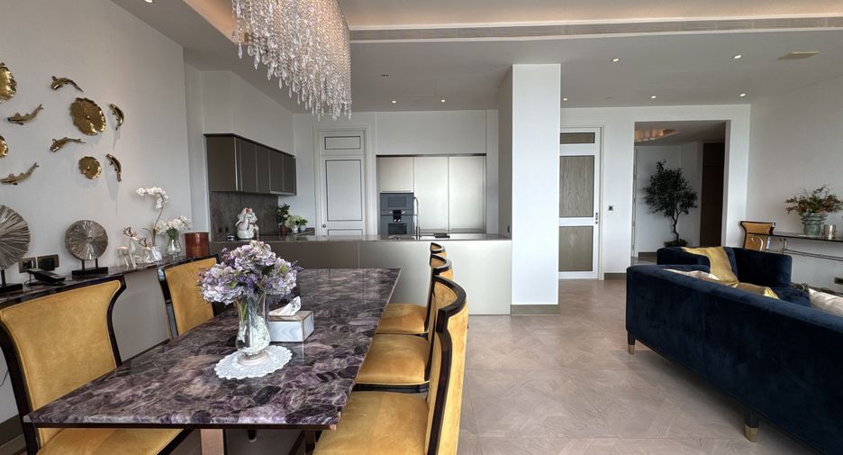 For sale 3 bedrooms condo in Khlong San, Bangkok