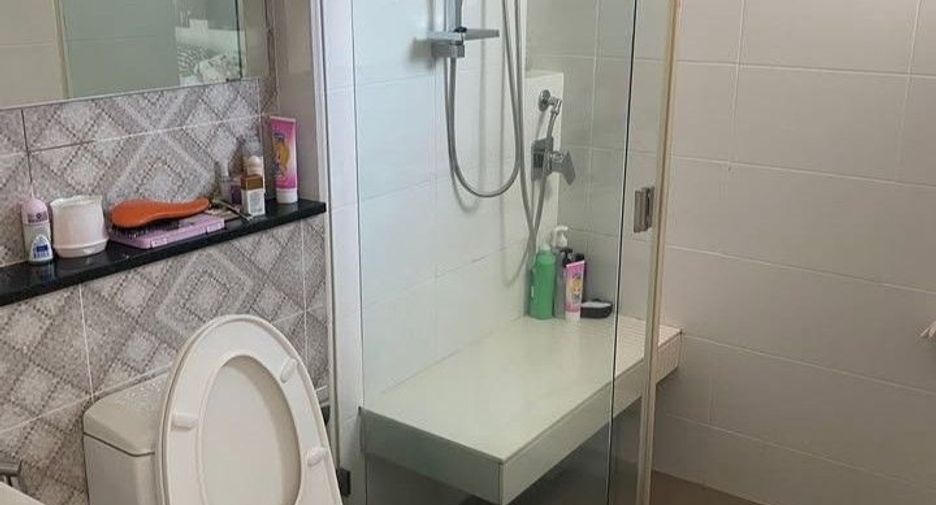 For rent 4 bedrooms house in Mueang Phuket, Phuket