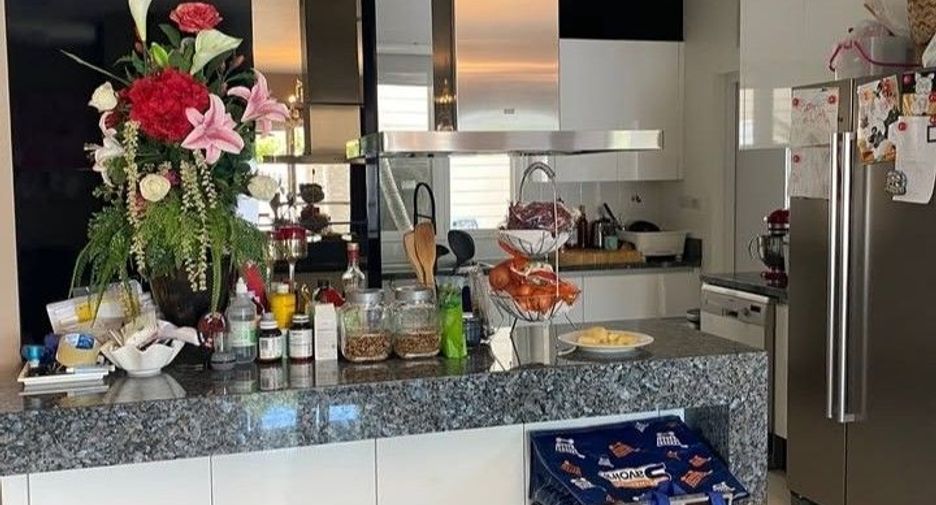For rent 4 bedrooms house in Mueang Phuket, Phuket