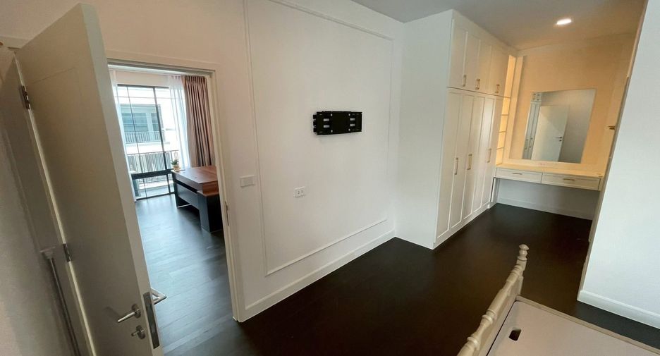 For rent 4 bedrooms house in Sai Mai, Bangkok