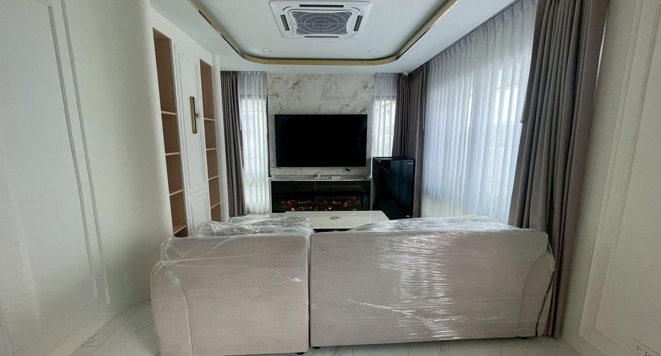 For rent 4 bedrooms house in Sai Mai, Bangkok