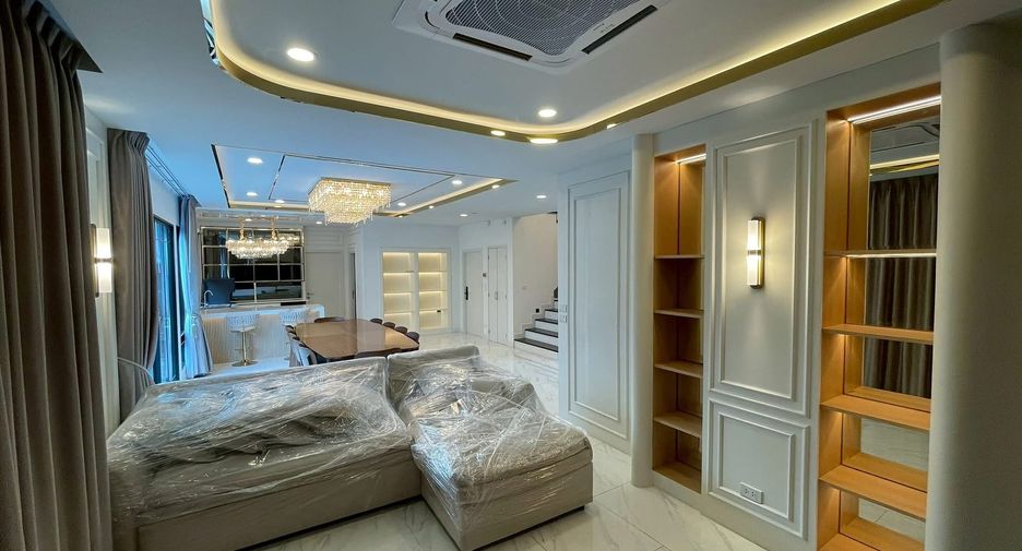 For rent 4 bedrooms house in Sai Mai, Bangkok