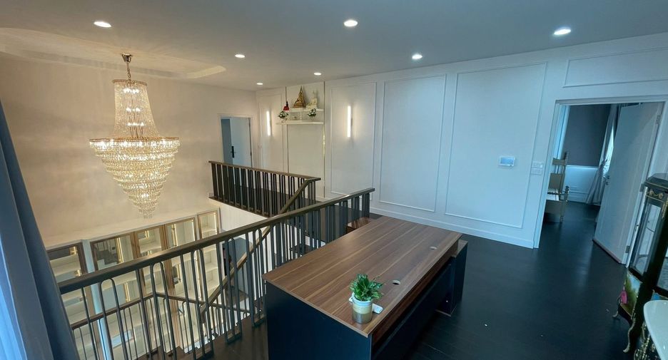 For rent 4 bedrooms house in Sai Mai, Bangkok