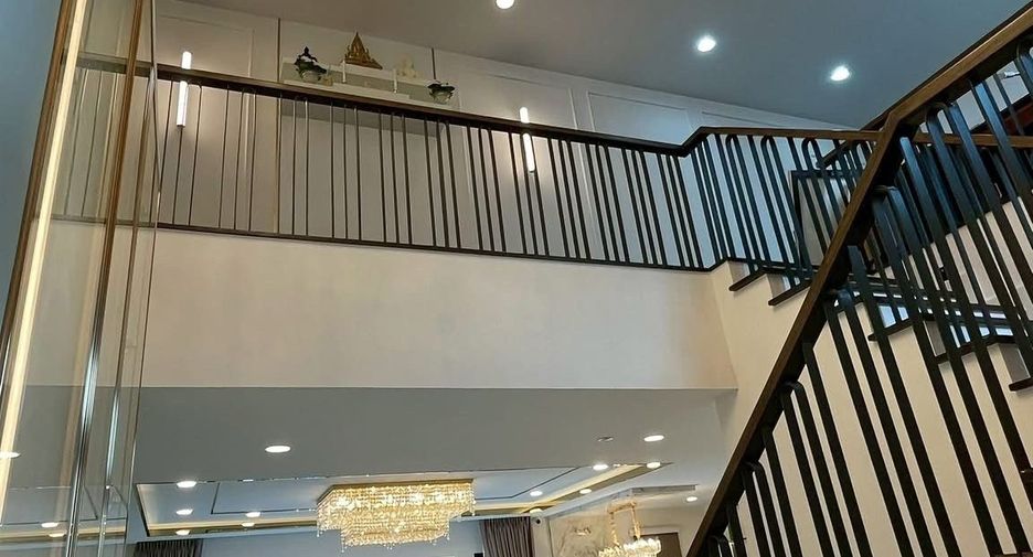 For rent 4 bedrooms house in Sai Mai, Bangkok