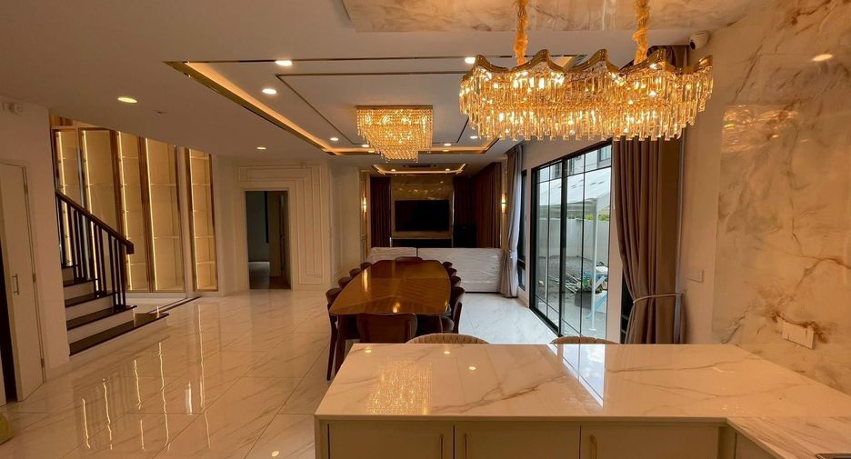 For rent 4 bedrooms house in Sai Mai, Bangkok