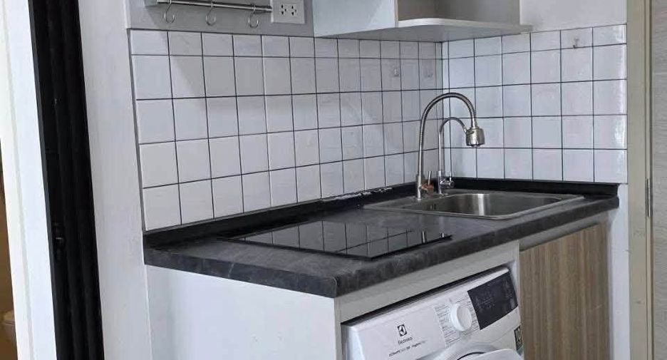 For rent 1 bed condo in Mueang Samut Prakan, Samut Prakan