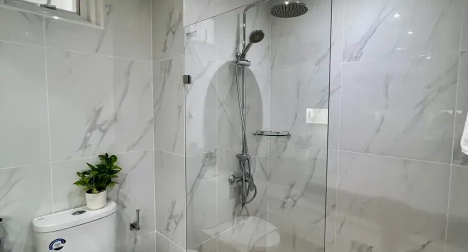For sale 3 bedrooms condo in Yan Nawa, Bangkok