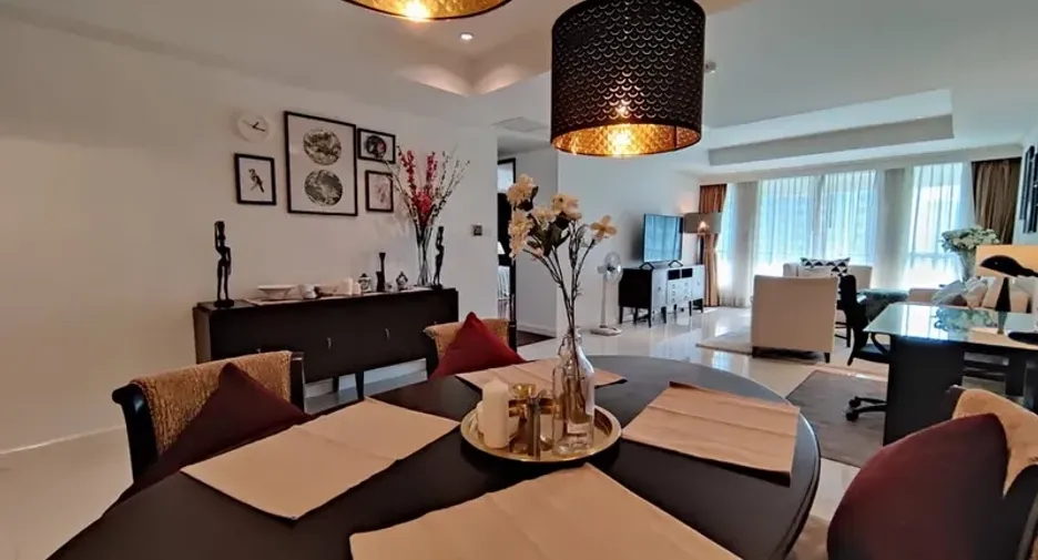For rent 2 bedrooms condo in Watthana, Bangkok