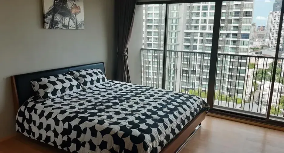 For rent スタジオ condo in Khlong Toei, Bangkok