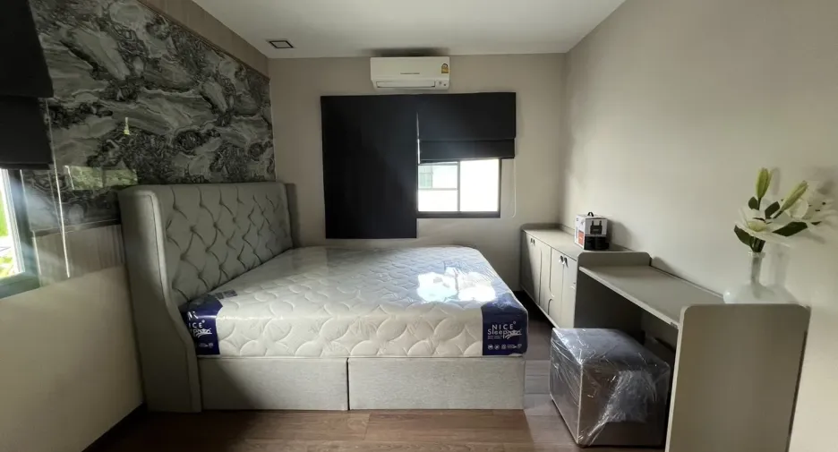 À louer 4 chambres maison à Bang Phli, Samut Prakan