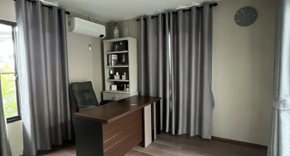 À louer 4 chambres maison à Bang Phli, Samut Prakan