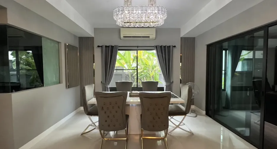 À louer 4 chambres maison à Bang Phli, Samut Prakan