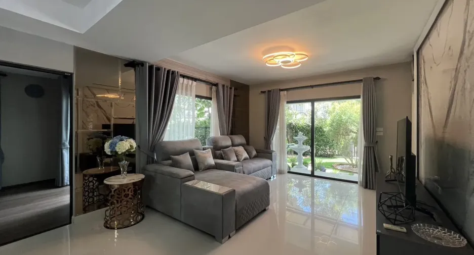 À louer 4 chambres maison à Bang Phli, Samut Prakan