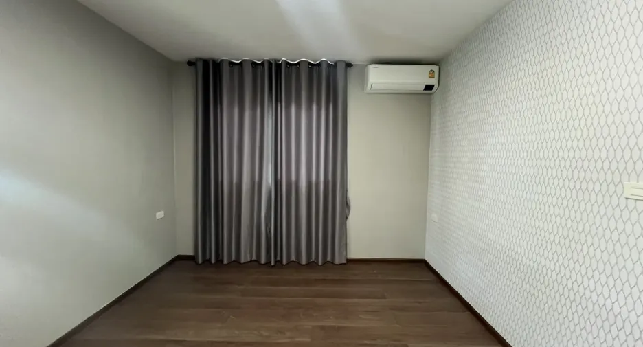 À louer 4 chambres maison à Bang Phli, Samut Prakan