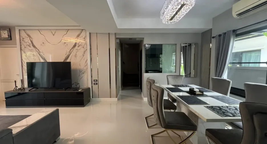 À louer 4 chambres maison à Bang Phli, Samut Prakan