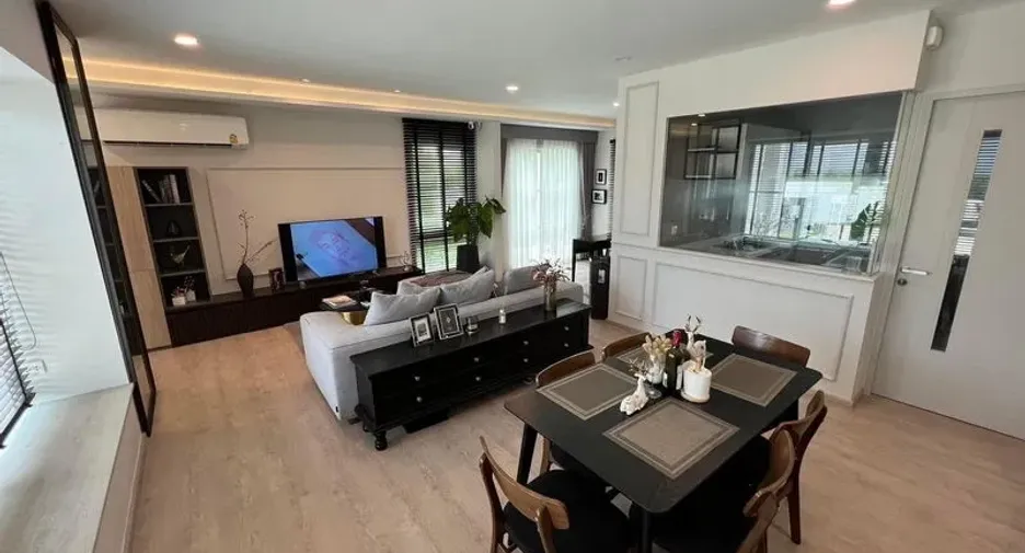 For rent and for sale 2 bedrooms house in Prawet, Bangkok