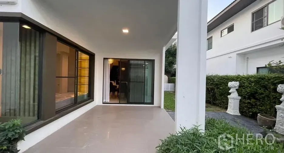 For rent 4 bedrooms house in Bang Phli, Samut Prakan