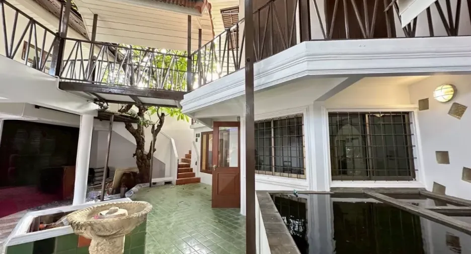 For rent 4 bedrooms office in Lat Phrao, Bangkok