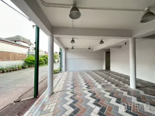For rent 4 bedrooms office in Lat Phrao, Bangkok