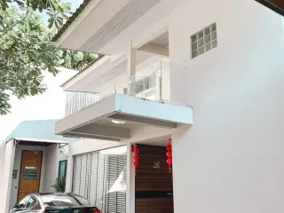 出租 7 卧室 办公室 在 Watthana, 曼谷