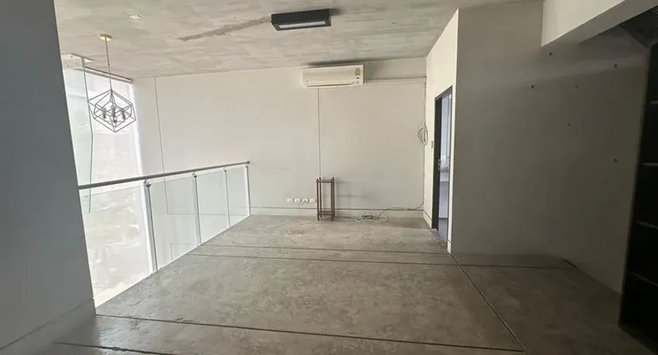 For rent 3 bedrooms office in Phra Khanong, Bangkok