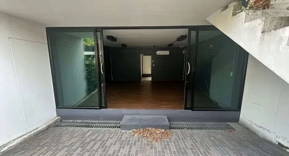For rent 3 bedrooms office in Phra Khanong, Bangkok