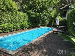 For rent 3 bedrooms house in Watthana, Bangkok