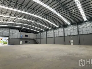 À louer et à vendre entrepôt à Bang Bo, Samut Prakan