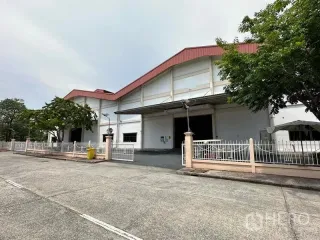 À louer entrepôt à Bang Sao Thong, Samut Prakan
