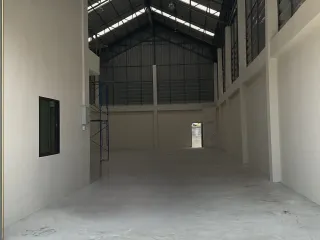 Almacén en alquiler en Lat Lum Kaeo, Pathum Thani
