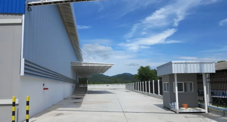 For rent warehouse in Ban Bueng, Chonburi