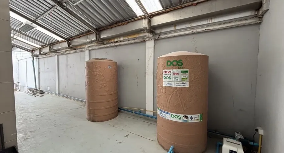 For rent and for sale 3 bedrooms warehouse in Bueng Kum, Bangkok