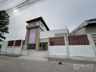 For rent and for sale 3 bedrooms warehouse in Bueng Kum, Bangkok