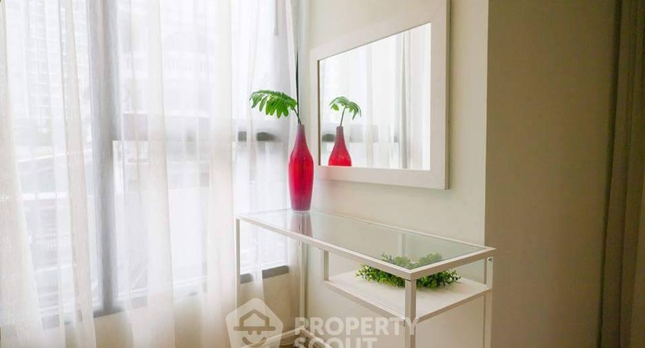 For sale 1 bed condo in Phra Khanong, Bangkok