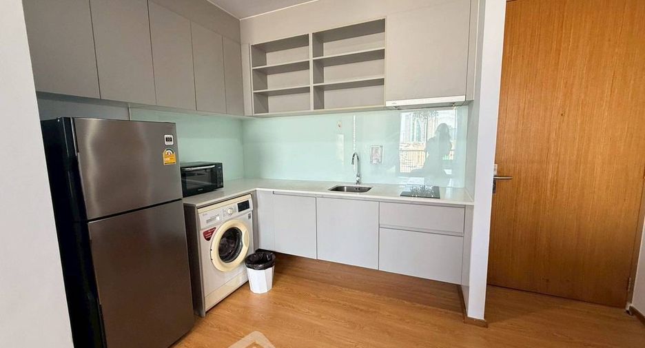 For sale 1 bed condo in Sathon, Bangkok