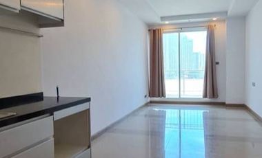 À vendre 1 chambre condo à Huai Khwang, Bangkok