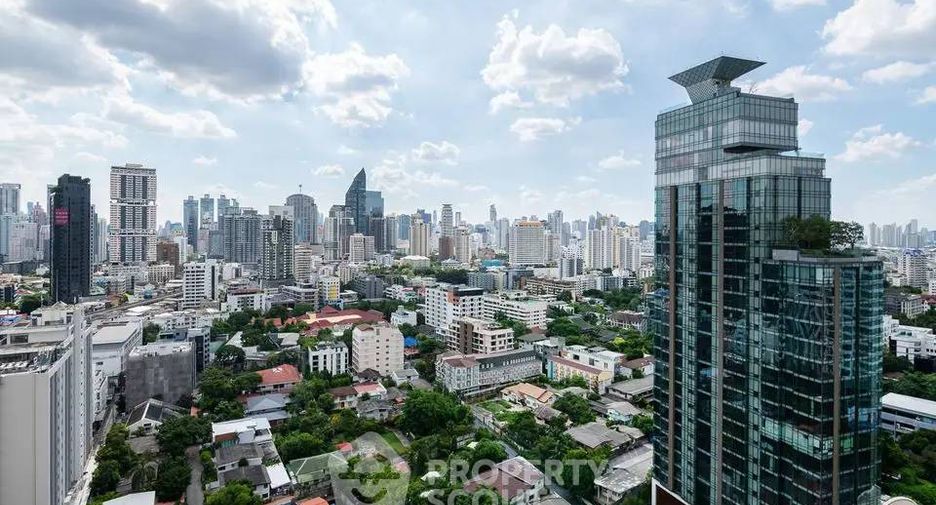 For rent 3 bedrooms condo in Watthana, Bangkok