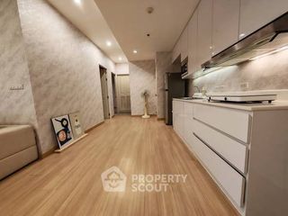 For rent 3 bedrooms condo in Sathon, Bangkok