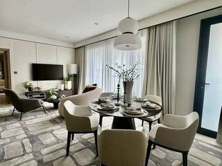 For rent 3 bedrooms condo in Huai Khwang, Bangkok