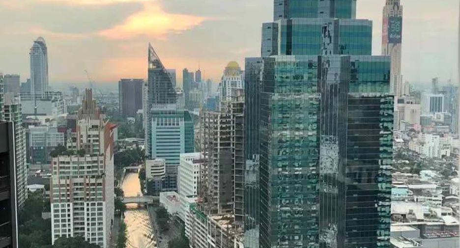 For rent 1 bed condo in Pathum Wan, Bangkok