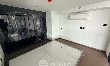 For rent 2 ベッドルーム condo in Bang Rak, Bangkok