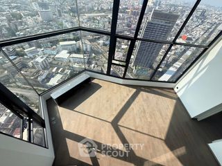 For rent 2 bedrooms condo in Bang Rak, Bangkok