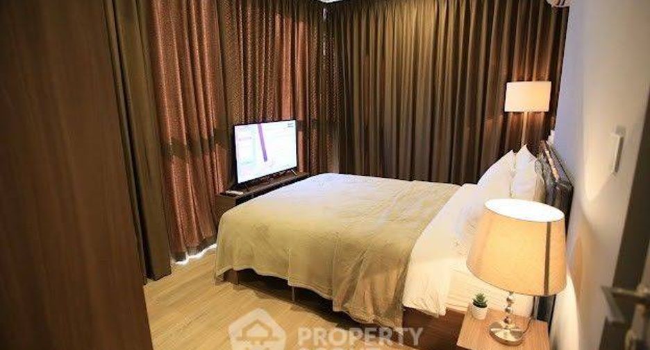 For rent 2 bedrooms condo in Watthana, Bangkok
