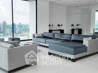 For sale 3 bedrooms condo in Sathon, Bangkok