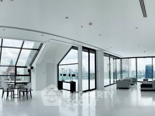 For sale 3 bedrooms condo in Sathon, Bangkok