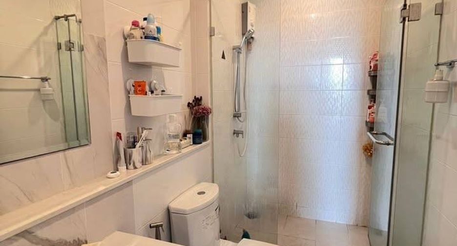Wohnung zum Kauf mit 1 Zimmer in Watthana, Bangkok